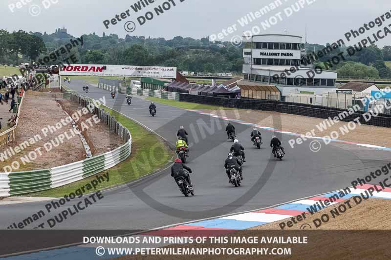 Vintage motorcycle club;eventdigitalimages;mallory park;mallory park trackday photographs;no limits trackdays;peter wileman photography;trackday digital images;trackday photos;vmcc festival 1000 bikes photographs